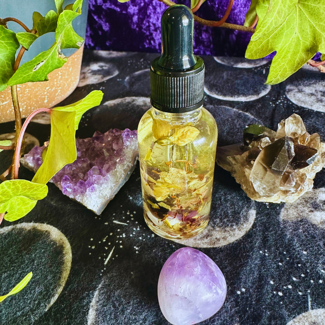 Dark Moon Ritual Oil w/ Crystals, Botanicals, Reiki