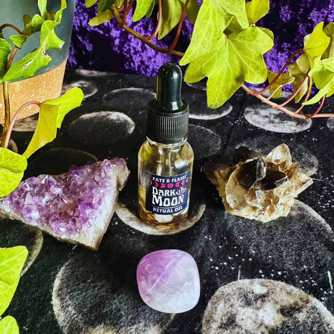 Dark Moon Ritual Oil w/ Crystals, Botanicals, Reiki